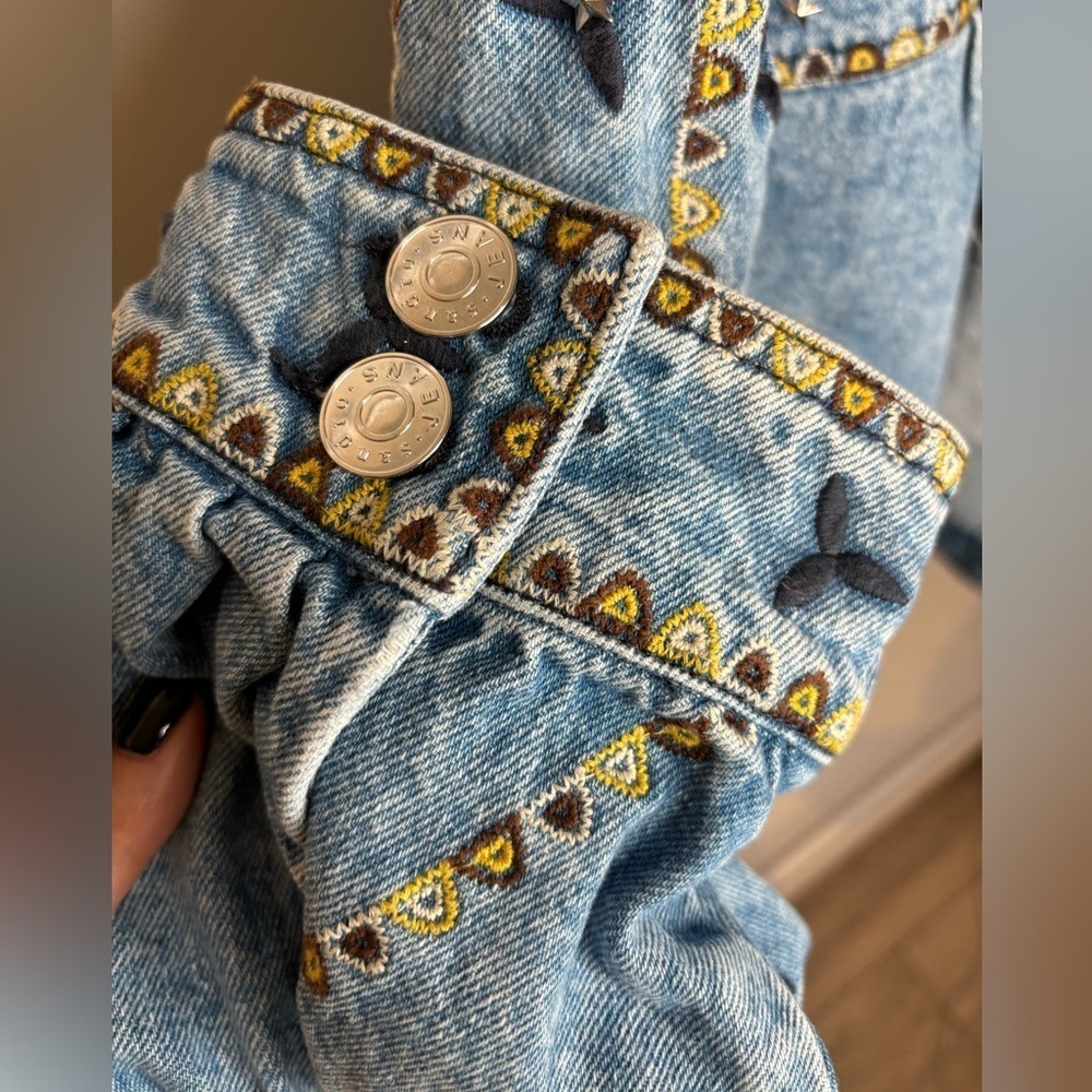 Brand new with tag AUTHENTIC women denim Sandro embroidered Jacket 40! - Picture 8 of 17